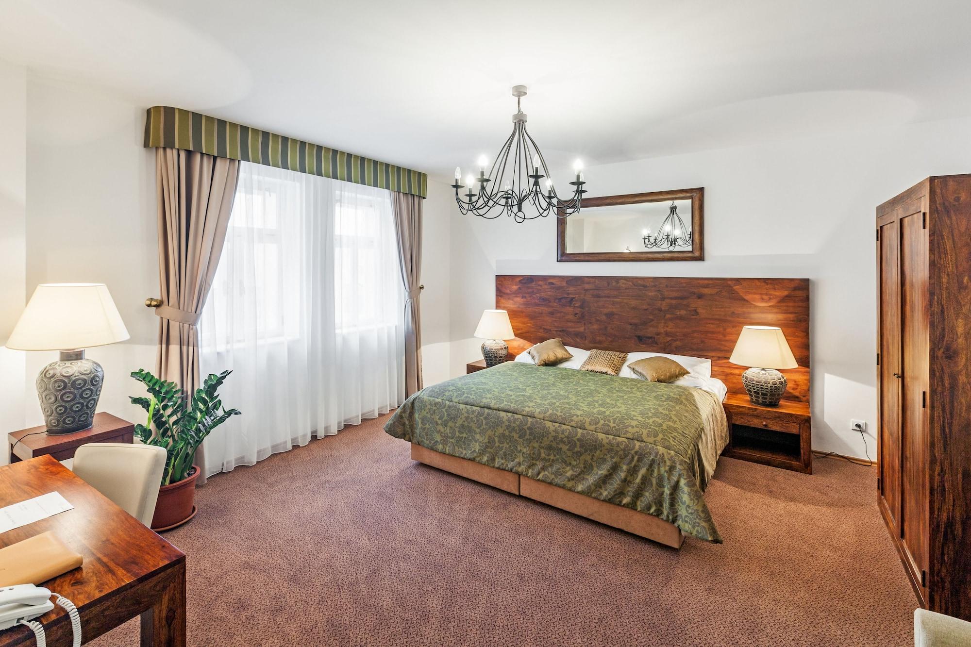 Agnes Otel 4*