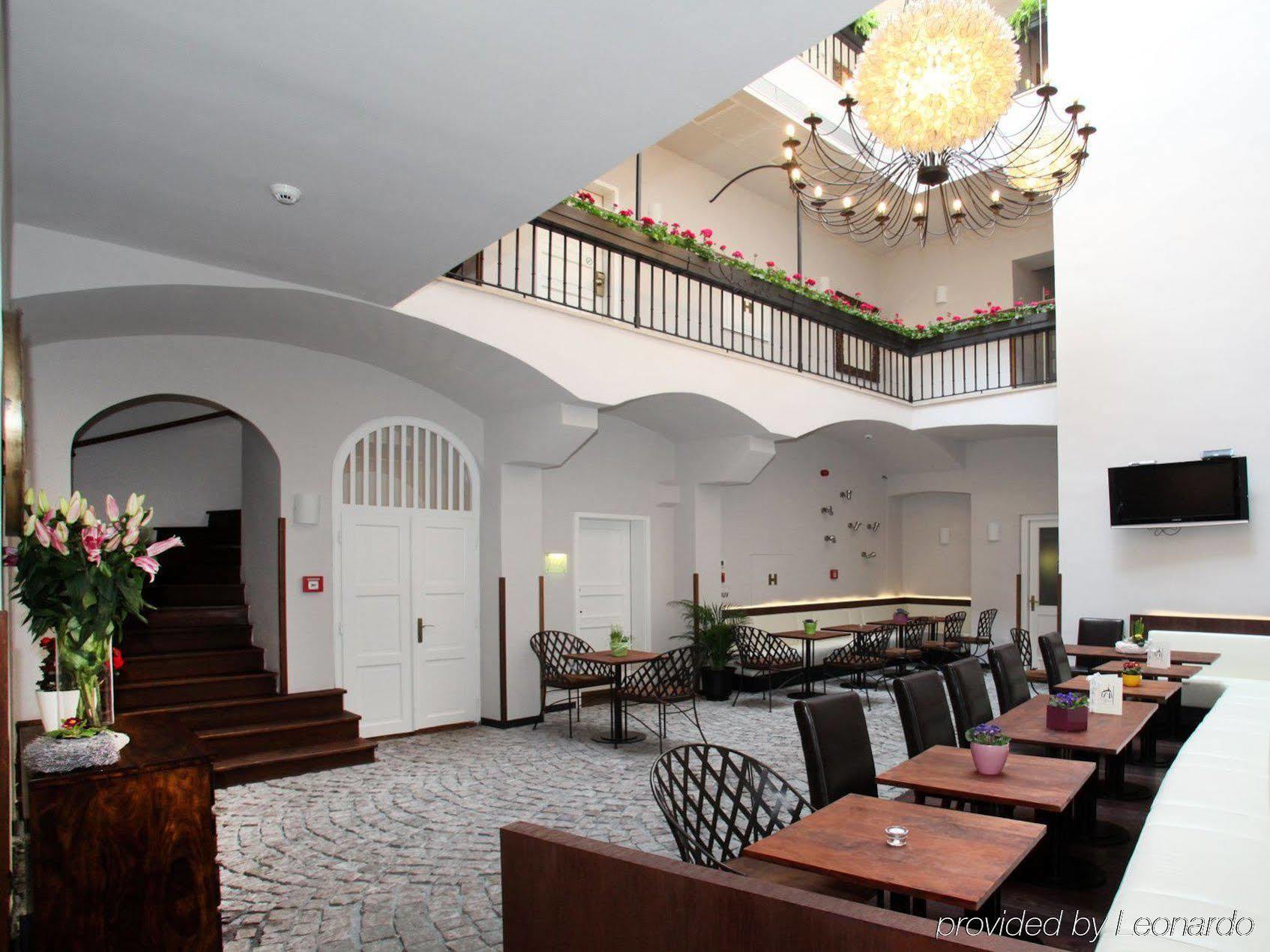 Otel Agnes 4*